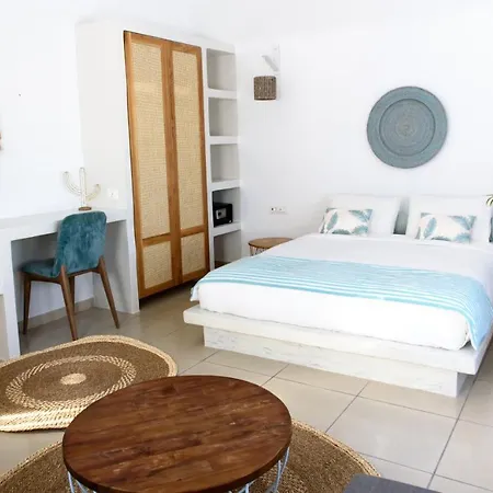 Orelia Apartment Kamari (Santorini)