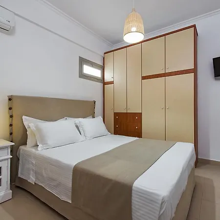 Apartment Orelia Kamari (Santorini)
